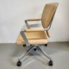 Bürostuhl_crossline prime_Leder_Curry_Aluminiumfuß_poliert_seitlich