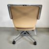 Bürostuhl_crossline prime_Leder_Curry_Aluminiumfuß_poliert_hinten