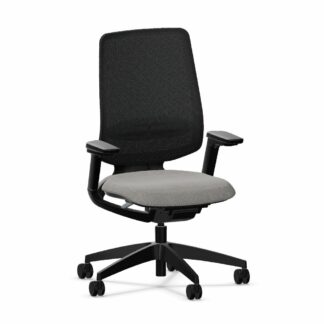 Bürostuhl_se:flex_membran_dunkelgrau_Sitzpolster_grau_Kunststofffuß_schwarz_vorne