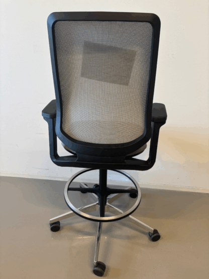 Bürostuhl_se:flex_Counter_membran_grau_Sitzpolster_grau_Aluminiumfuß_poliert_hinten