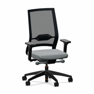 Bürodrehstuhl_quarterback_2_membran_anthrazit_Sitzpolster_mittelgrau_Kunststofffuß_schwarz_vorne