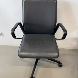 se:line Konferenzsessel Leder grau